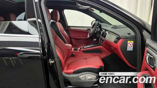 Porsche Macan — Фото автомобиля 2