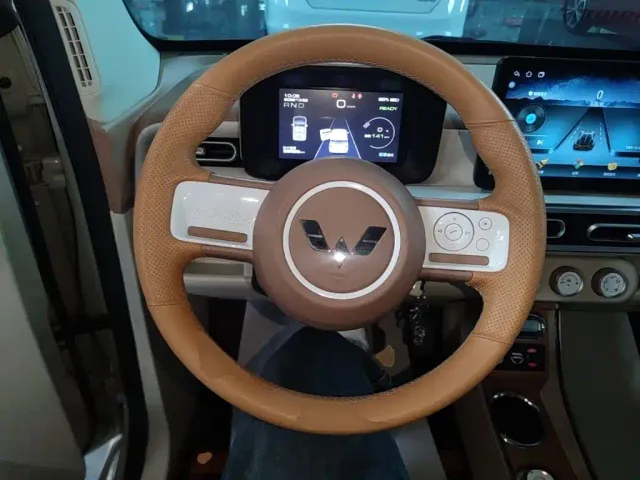 Wuling Hongguang Mini EV — Фото автомобиля 10