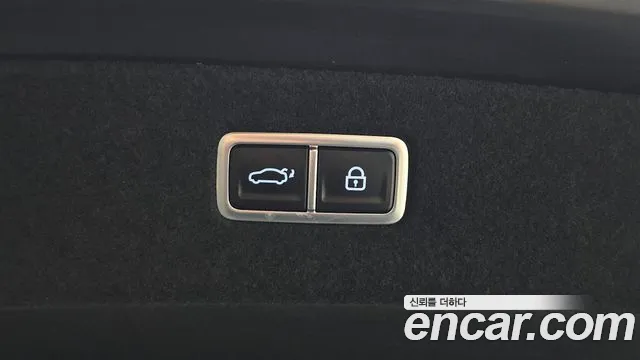 Genesis G90 Бензин 3.5 турбо AWD — Фото автомобиля 28