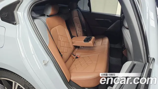 BMW 5-Series 5 серия (G60) — Фото автомобиля 11