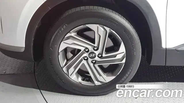 Hyundai Santafe Новый Santa Fe Бензин 2.5T 2WD — Фото автомобиля 5