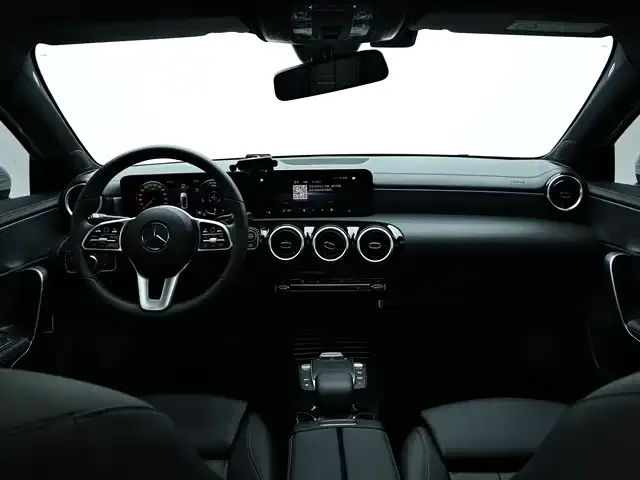 Mercedes-Benz A-Class — Фото автомобиля 7