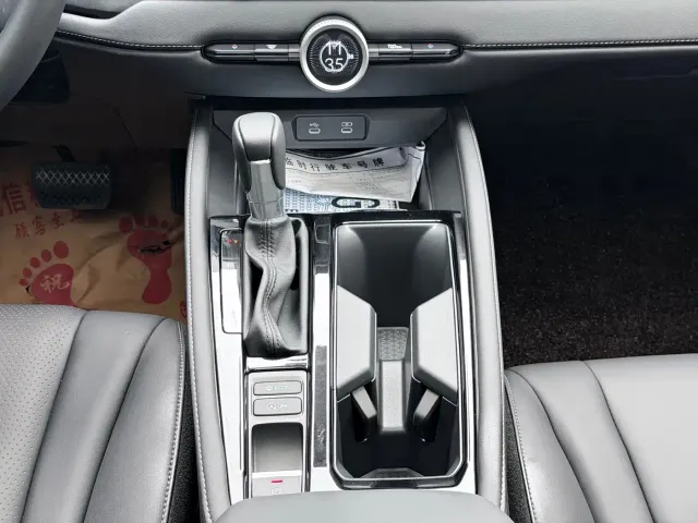 Honda Accord — Фото автомобиля 9