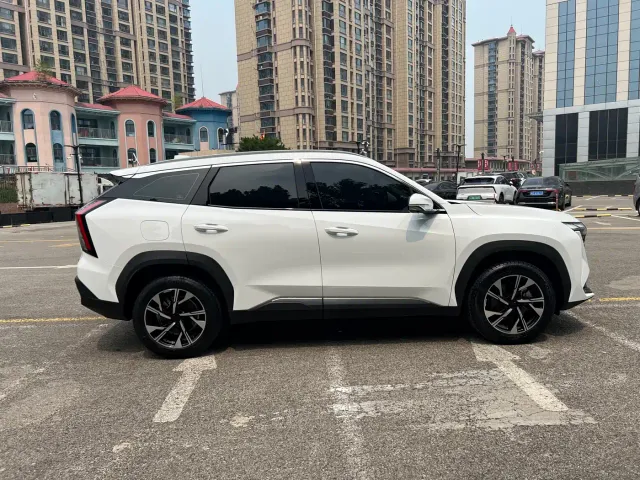 Geely Boyue L — Фото автомобиля 8