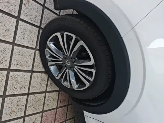 Leapmotor T03 — Фото автомобиля 22