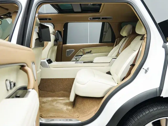 Land Rover Range Rover — Фото автомобиля 12