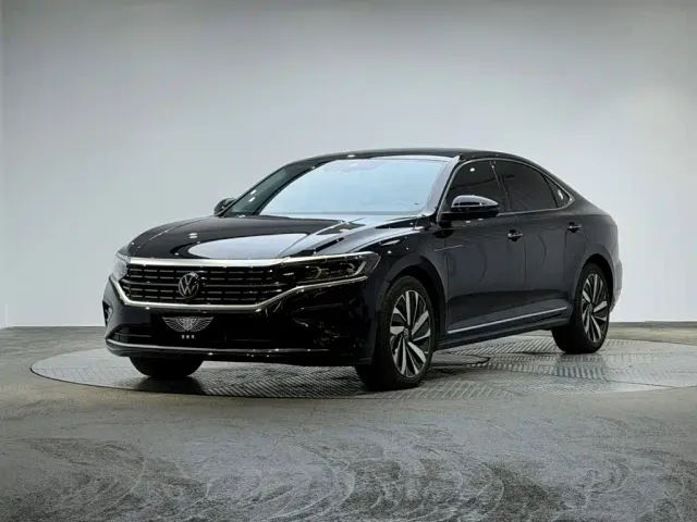 Фотография автомобиля — Volkswagen Passat