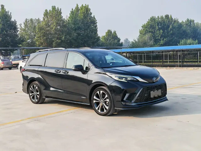 Toyota Granvia — Фото автомобиля 3