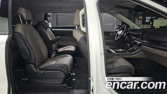 Kia Carnival 4th Gen — Фото автомобиля 16
