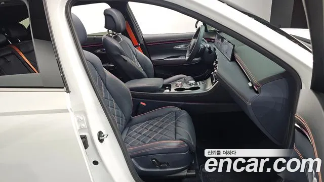 Genesis GV70 2.5T Бензин 2WD — Фото автомобиля 23