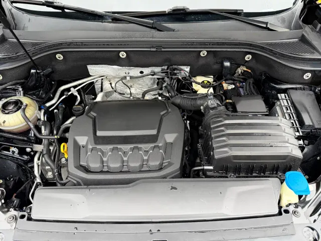 Volkswagen Teramont 2022 330TSI 2WD Premium Luxury — Фото автомобиля 11