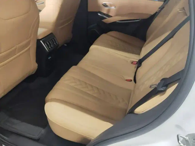 BYD Song L DM-i — Фото автомобиля 16