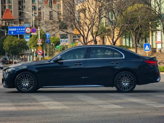 Mercedes-Benz C-Class — Фото автомобиля 4