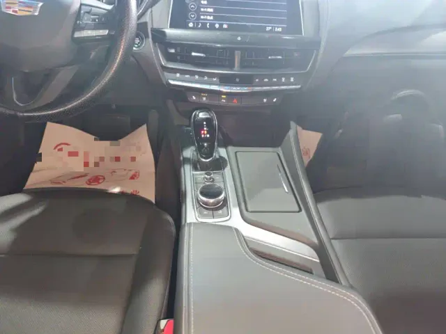 Cadillac CT5 — Фото автомобиля 9
