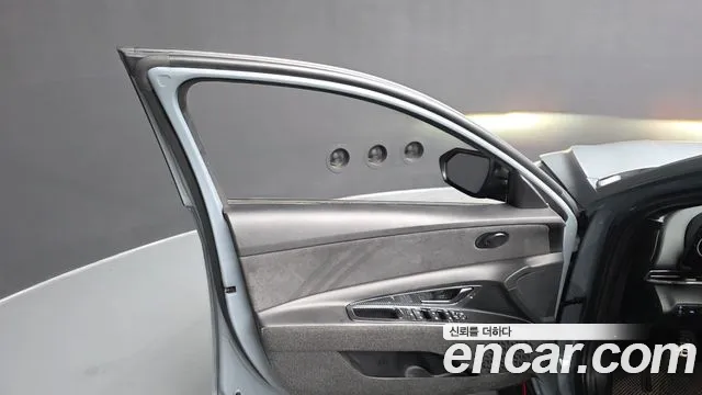Hyundai AVANTE — Фото автомобиля 18