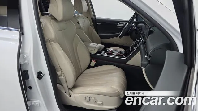 Genesis GV80 — Фото автомобиля 17