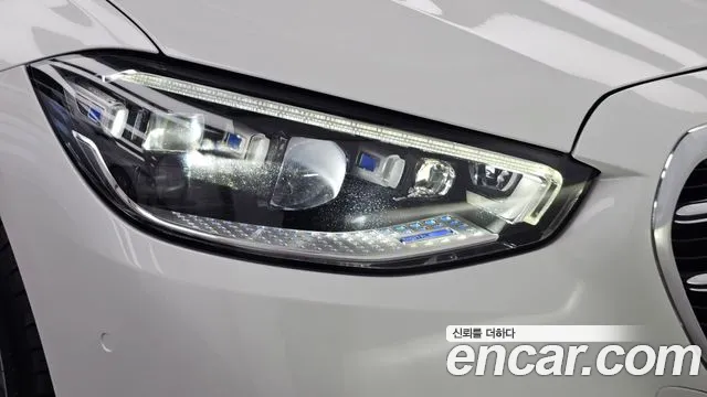 Mercedes-Benz S-Class — Фото автомобиля 22