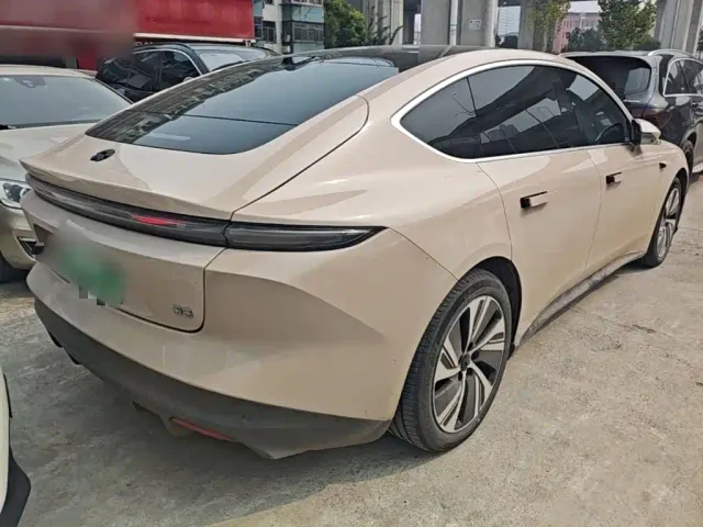 Nio ET5 — Фото автомобиля 6