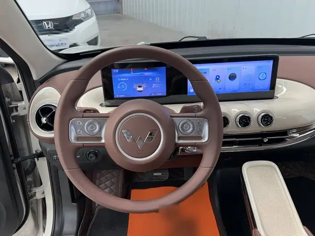 Wuling Bingo — Фото автомобиля 3