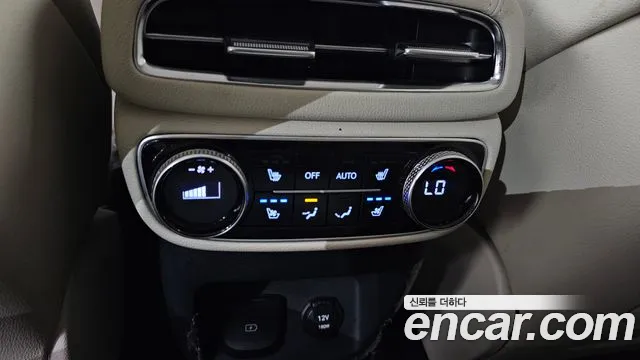Genesis GV80 2.5T Бензин AWD — Фото автомобиля 18