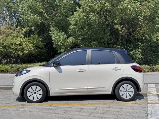 Wuling Bingo — Фото автомобиля 3