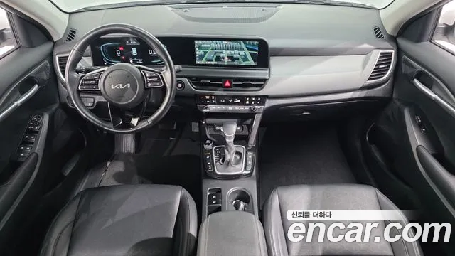 Kia Seltos — Фото автомобиля 10