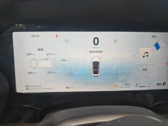 Geely Xingyue L — Фото автомобиля 11