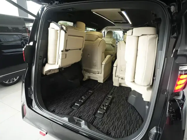Toyota Alphard — Фото автомобиля 14