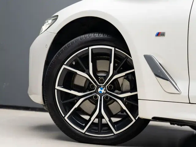 BMW 5 Series — Фото автомобиля 6