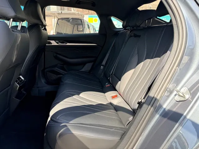 Geely Xingrui — Фото автомобиля 11