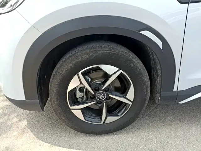 BYD Yuan UP — Фото автомобиля 24