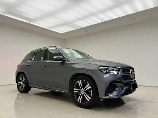 Mercedes-Benz GLE-Class — Фото автомобиля 2