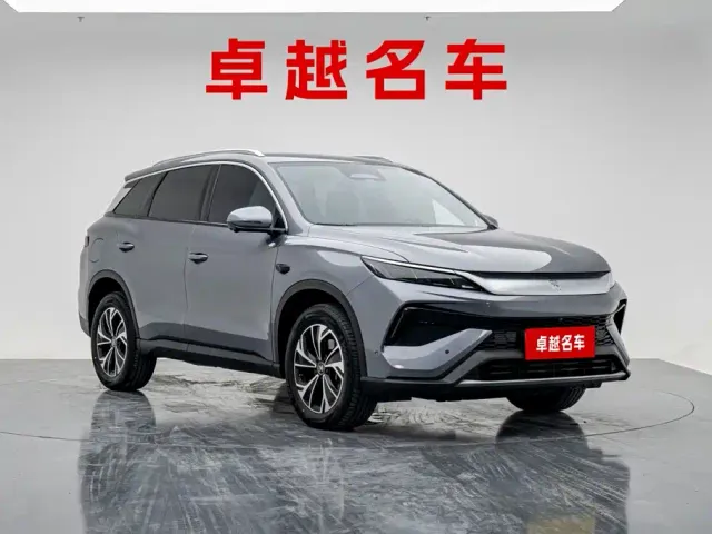 BYD Song Pro — Фото автомобиля 4