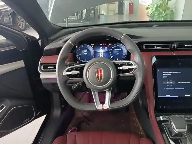 Hongqi H5 — Фото автомобиля 10