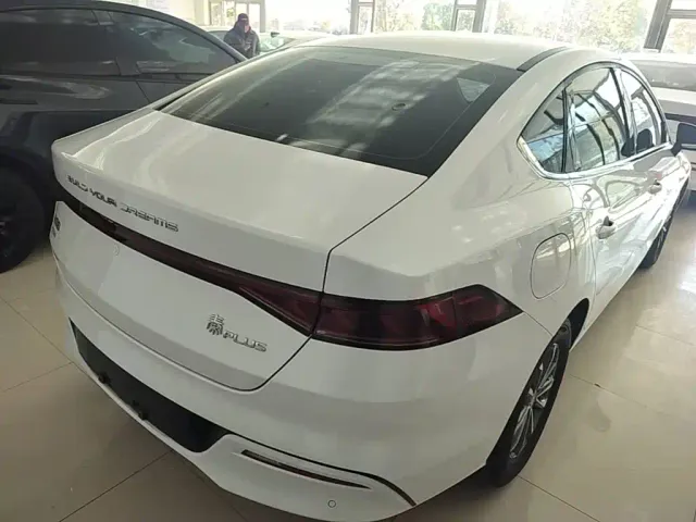 BYD Qin PLUS — Фото автомобиля 6