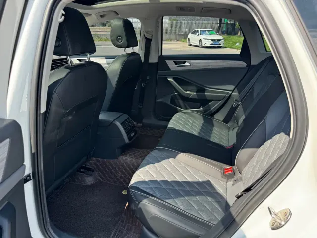 Volkswagen Sagitar — Фото автомобиля 5
