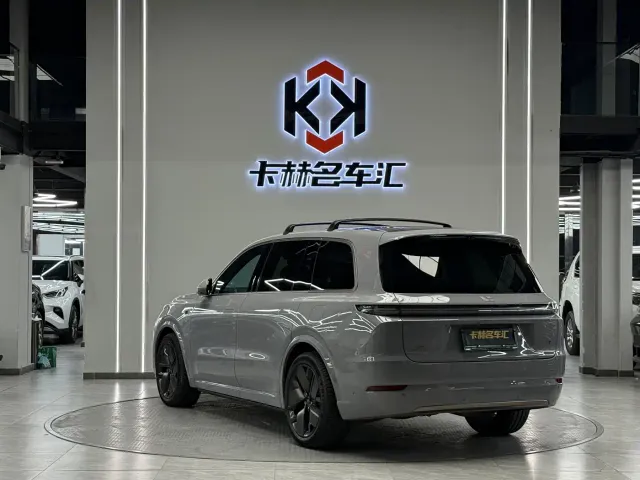 Li Auto L9 — Фото автомобиля 14