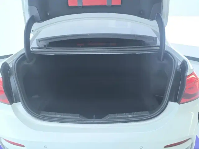 BMW 1 Series — Фото автомобиля 4