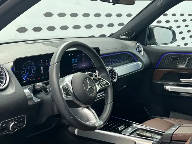 Mercedes-Benz EQB — Фото автомобиля 5