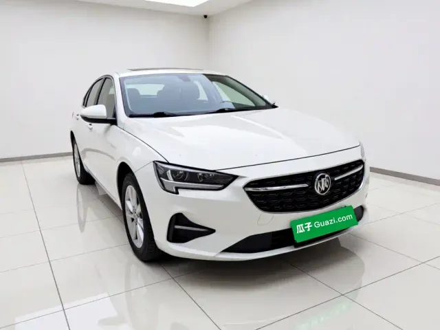Buick Regal — Фото автомобиля 3