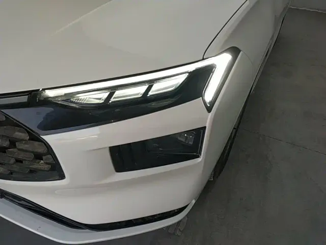 Ford Mondeo — Фото автомобиля 23