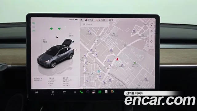 Tesla Model Y — Фото автомобиля 13