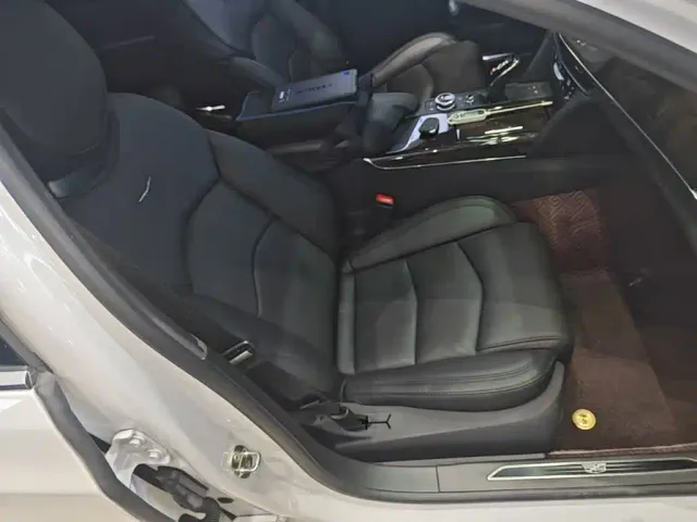 Cadillac CT6 — Фото автомобиля 19