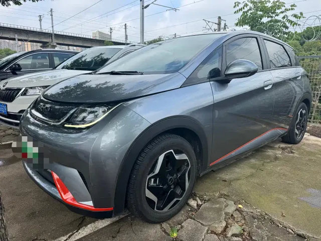 Фотография автомобиля — BYD Dolphin