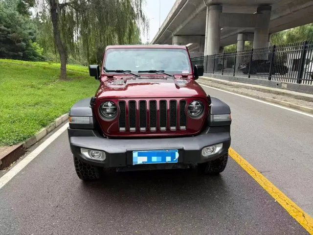 Jeep Wrangler — Фото автомобиля 2