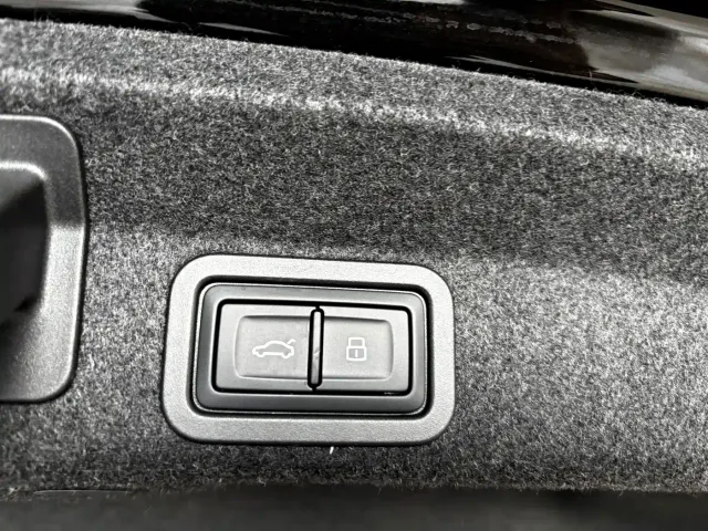 Audi A6L — Фото автомобиля 30
