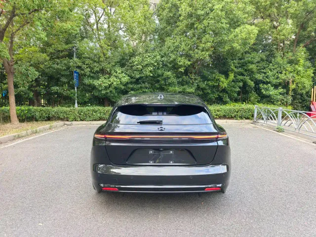 Nio ET5 Touring — Фото автомобиля 6