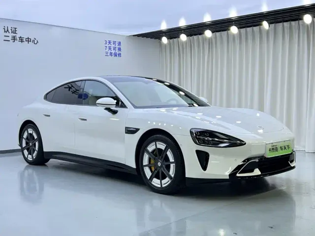 Xiaomi SU7 — Фото автомобиля 2