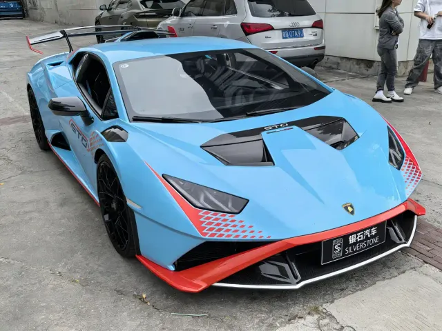 Lamborghini Huracan — Фото автомобиля 3