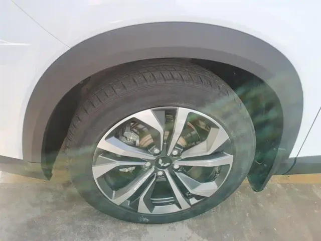 Wuling Asta — Фото автомобиля 22